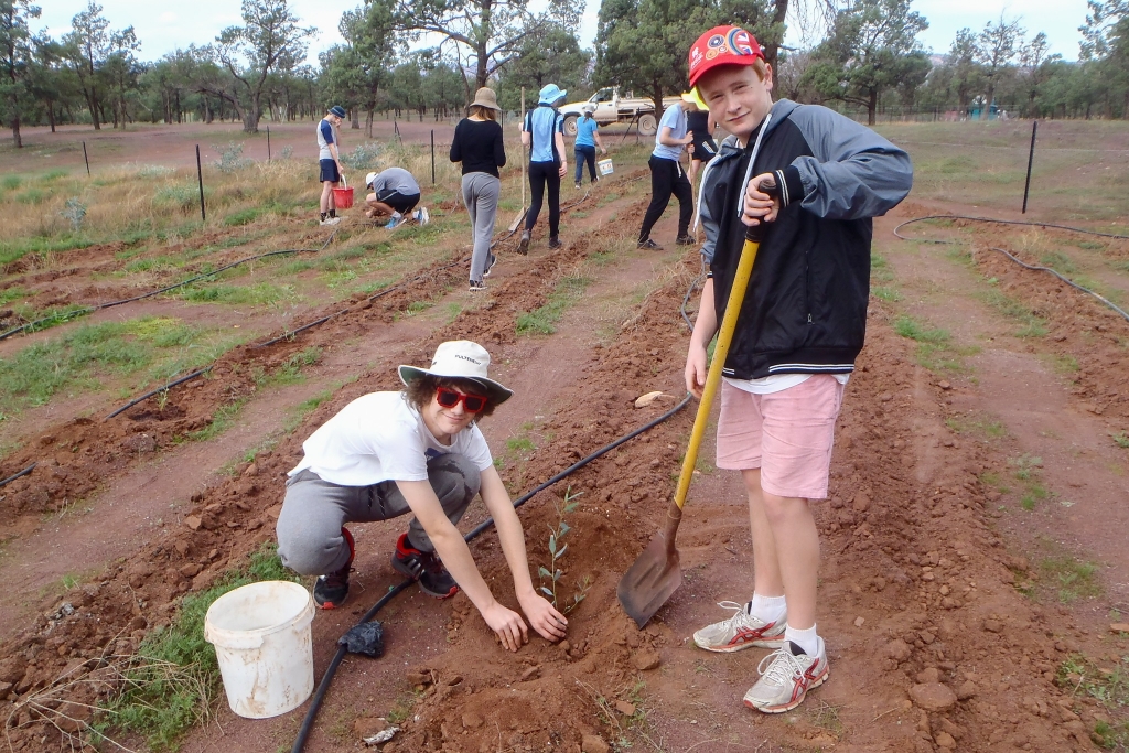 Earth Adventure Community Service Earth Adventure Community Service